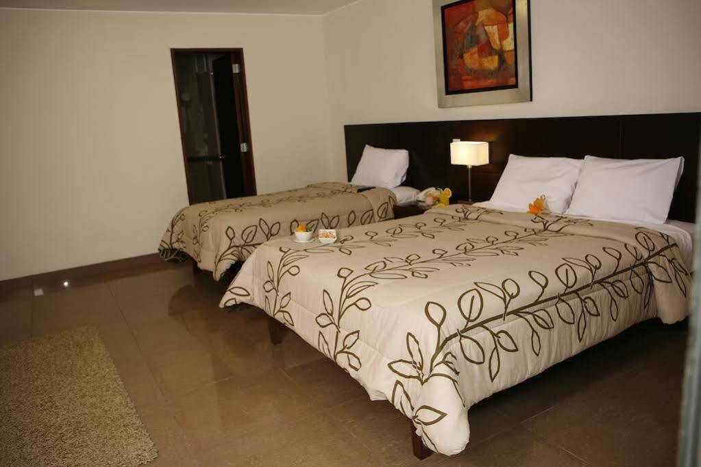 Hotel El Tambo 1 3*