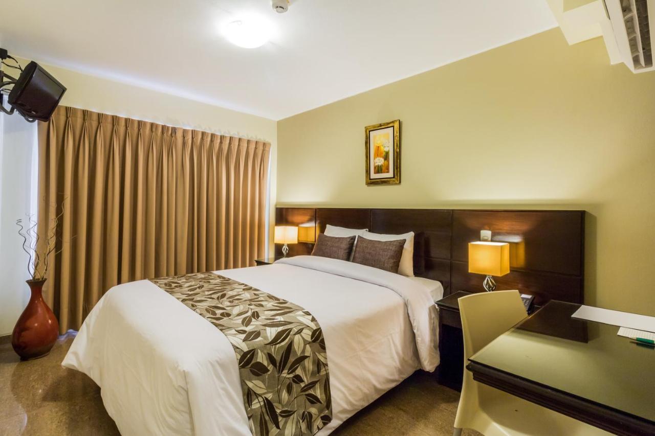 El Tambo 1 Hotel